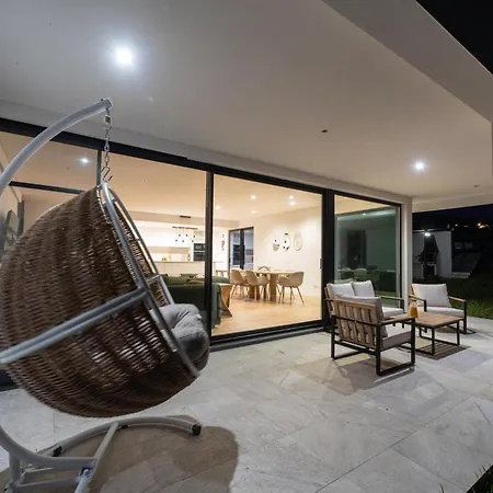 别墅 Aurea House - 4br Azores With Ocean View, Bbq & Ac Feteiras